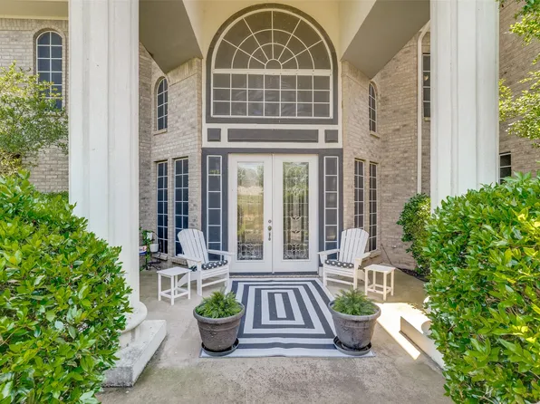 105 Sedalia Dr, Fort Worth, TX 76108