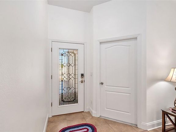 3rd image of 2309 Angel Fish Loop