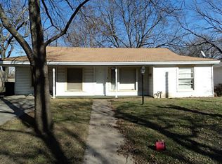 1308 N Wood St, Cleburne, TX 76033