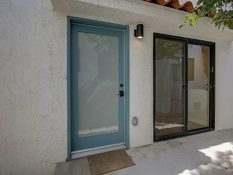 259 Rosemont Ave #1/2 — Photo 12