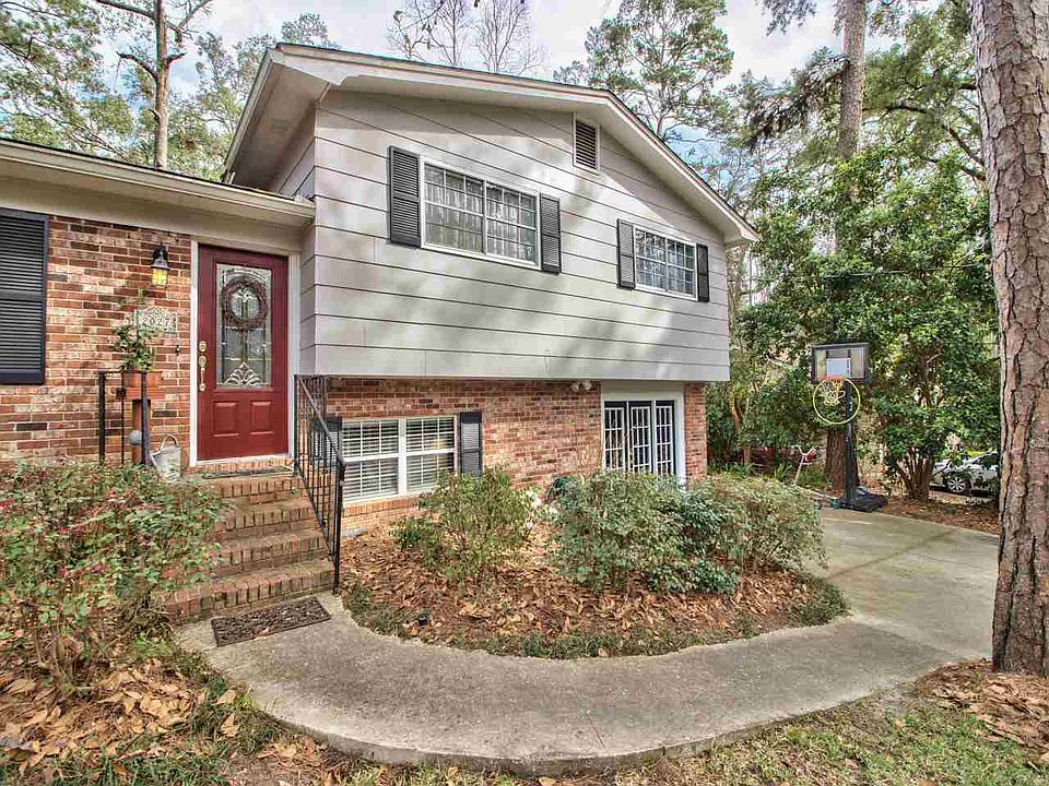 1st image of 2027 Greenwood Dr
