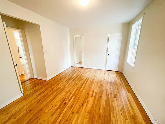 Rented by Showcase Realty | media 7