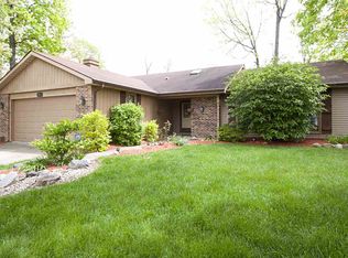 2817 Overlook Dr, Fort Wayne, IN 46808