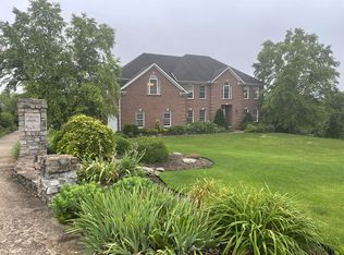129 Stirling Ln, Nicholasville, KY