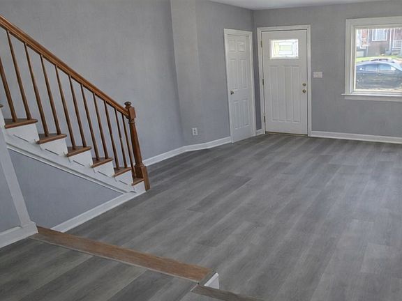 3rd image of 8142 Del Haven Rd