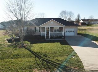 2156 Samanthas Wls, Newton, NC 28658