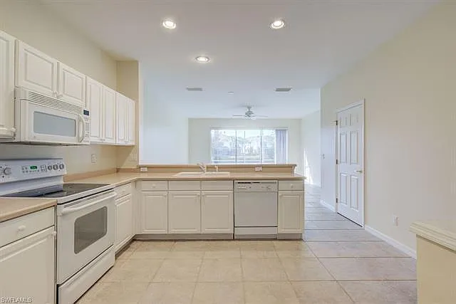 8271 Village Edge Cir #5 — Photo 9