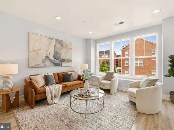 1231 Wynton Pl NE, Washington, DC 20017