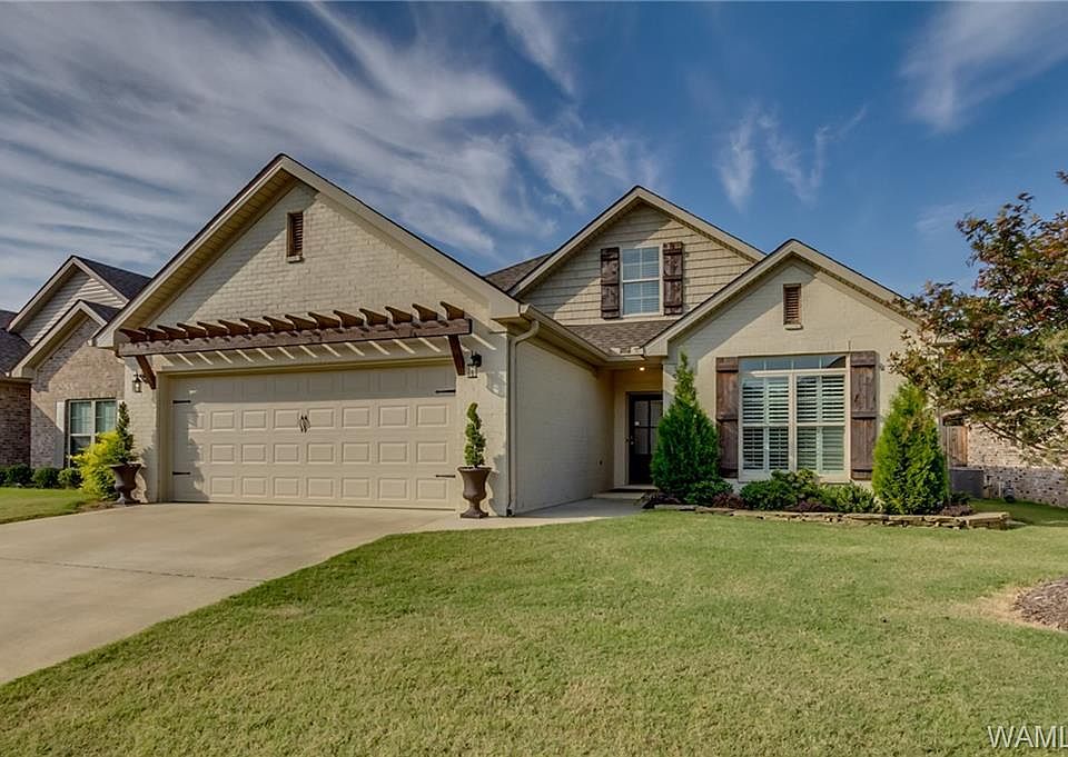 1st image of 583 Camille Ln