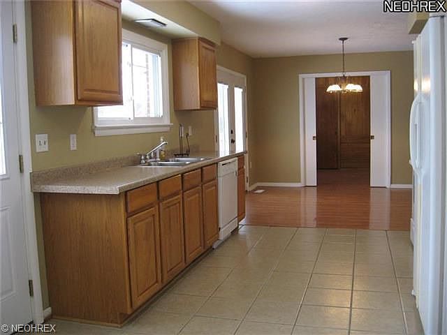 1st image of 6074 Cedarwood Rd