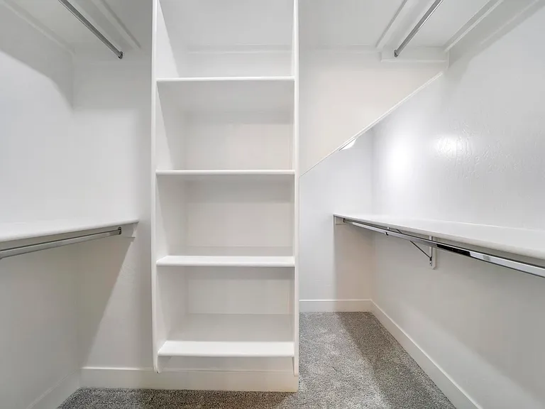 191 Woody Ave — Photo 13