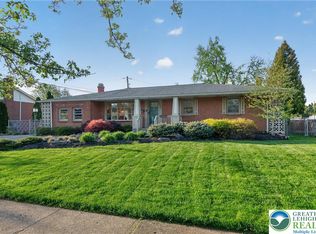 1933 Johnston Dr, Bethlehem, PA 18017