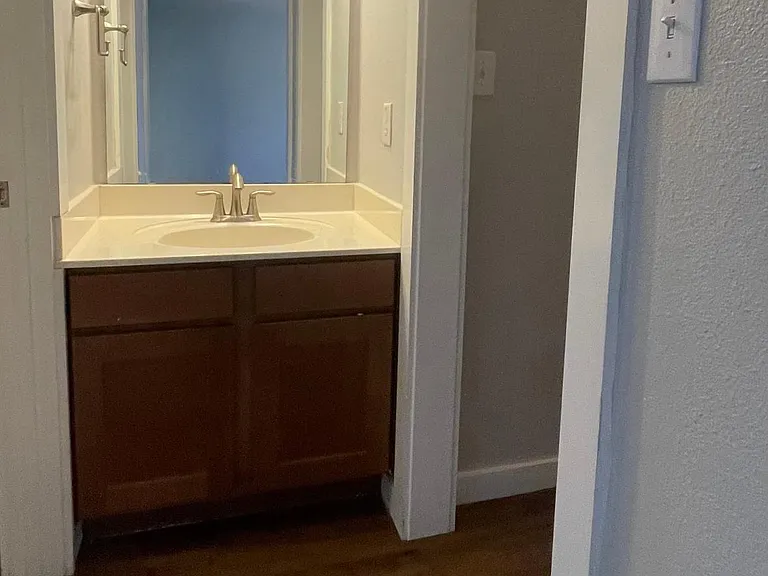 706 W North Loop Blvd #A — Photo 12