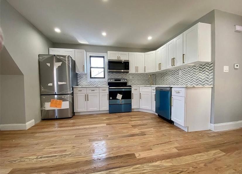 2nd image of 160-35 121st Ave Floor 2