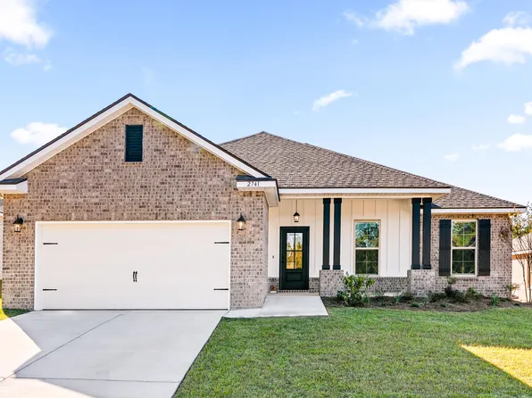 2741 Louis Cir, Crestview, FL 32536