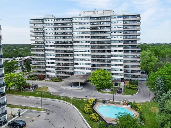 215 Glenridge Ave #1201, Saint Catharines, ON L2T 3J7