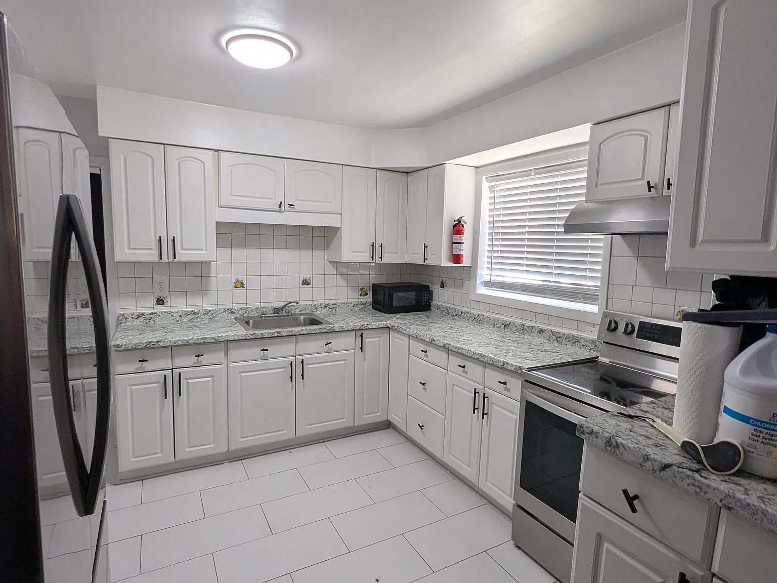 3 bed, 1350 sqft, $2,850 — Photo 4