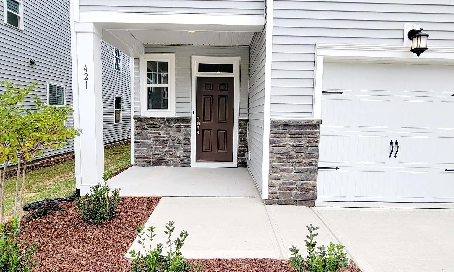 421 Hazy Hills Ln — Photo 4