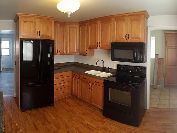 3rd image of 476 E Scott Ave #B