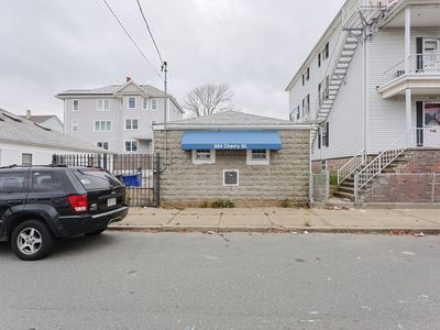 884 Cherry St, Fall River, MA, 02720