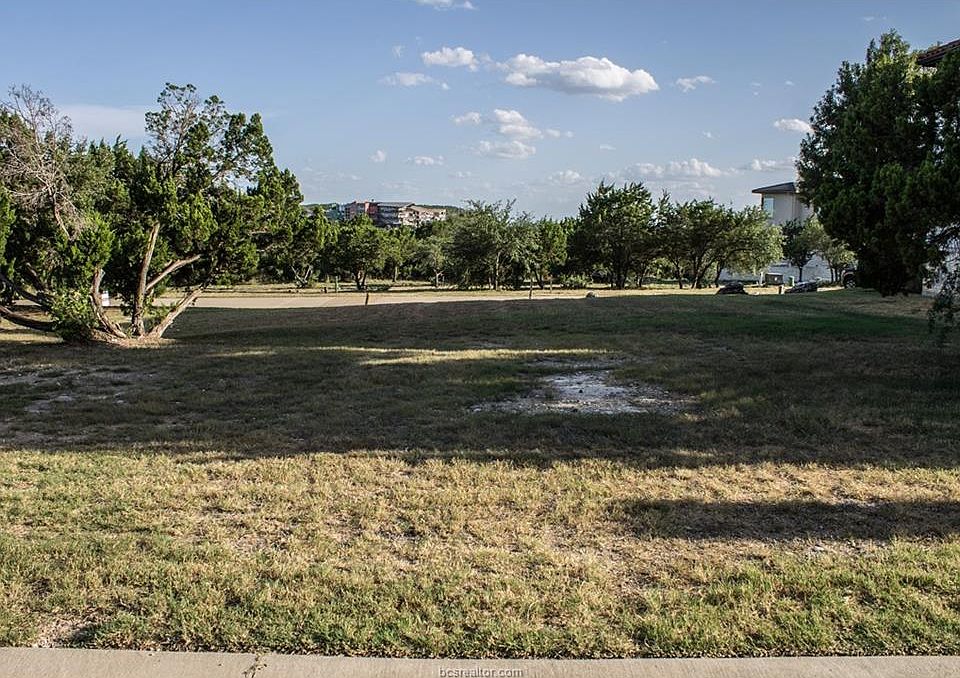 2nd image of 12904 Luna Montana Way