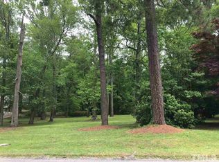 805 Holland Rd, Fuquay Varina, NC 27526