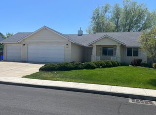 862 NW Oak Ln, Redmond, OR 97756