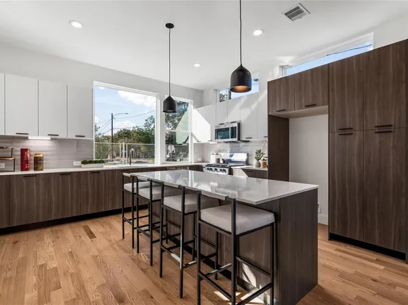 1810 Yates St, Houston, TX 77020