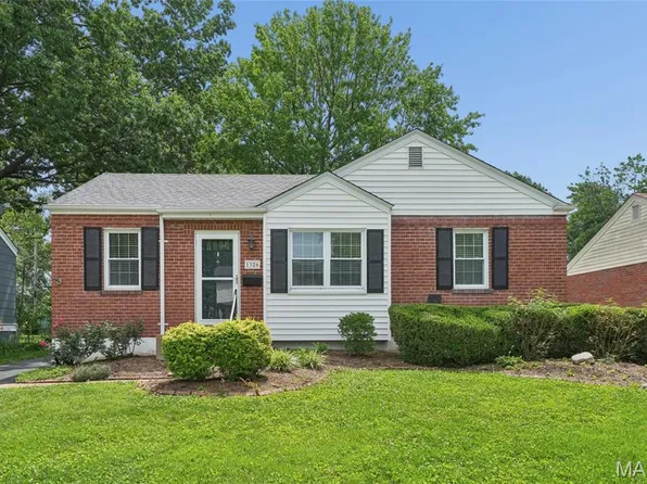 1326 Warson Pl, Saint Louis, MO 63119