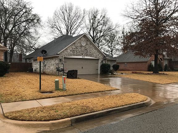 2nd image of 624 Prestonwood Cir