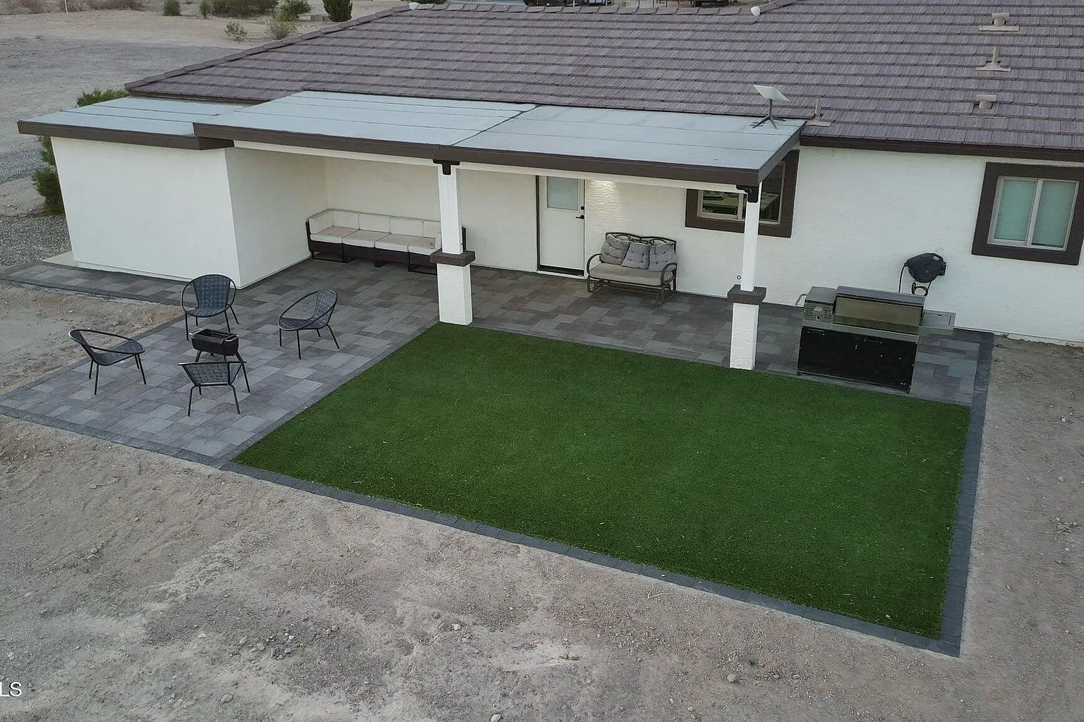 3 bed, 1540 sqft, $2,300 — Photo 2
