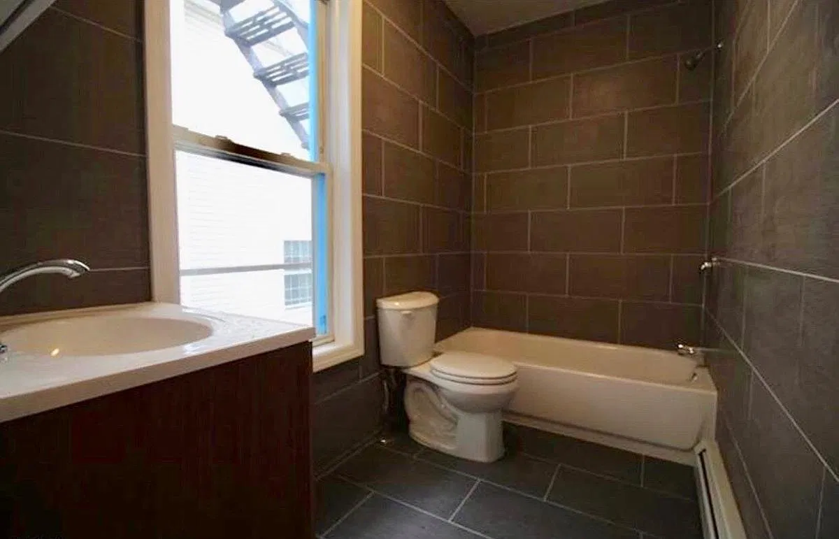2 bed, $2,100 — Photo 3