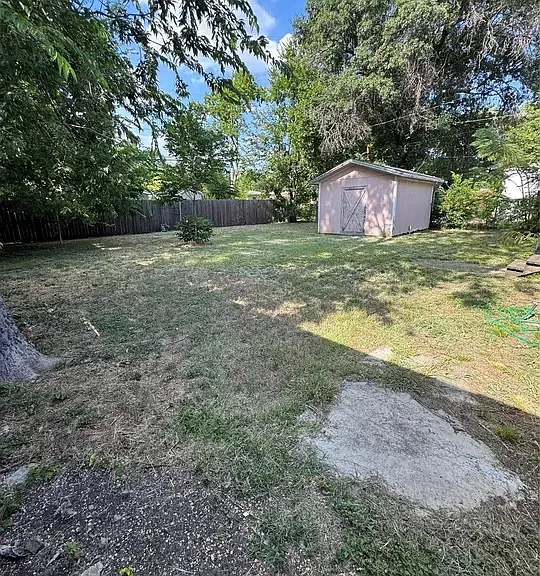 2203 Tolosa Dr — Photo 20