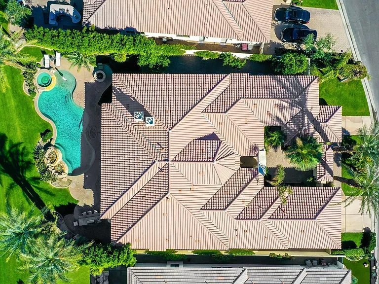 51075 Marbella Ct — Photo 47