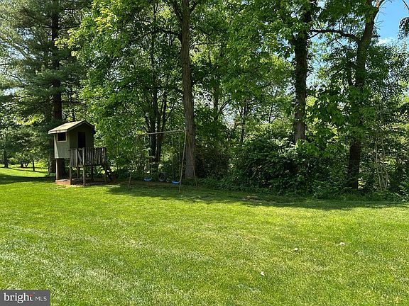 5th image of 583 Miller Rd