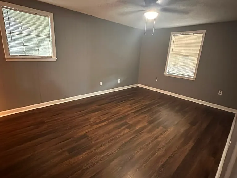821 Desoto Pl — Photo 6