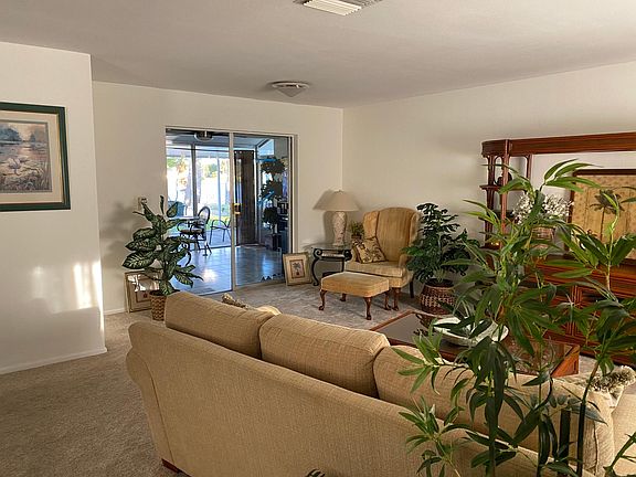 3rd image of 1007 Cherry Hills Dr
