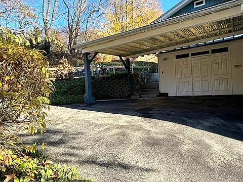 2 bed, 860 sqft, $2,700 — Photo 3