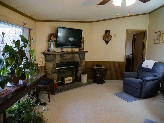 5th image of 385 Jerrica Leigh Ln