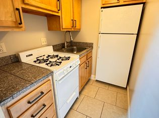 1425 G St #C, Lincoln, NE 68508