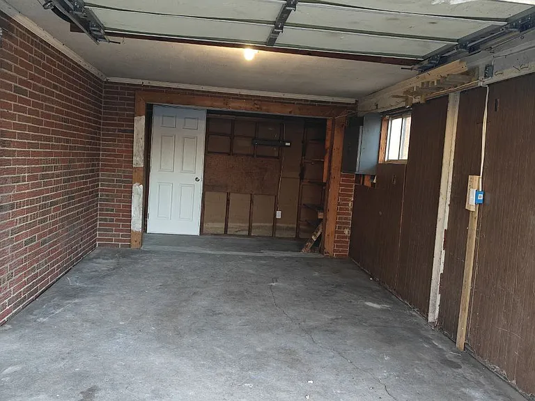 7423 Kalton Ct — Photo 21