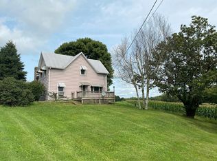 483 Apple St, Fredericksburg, OH 44627