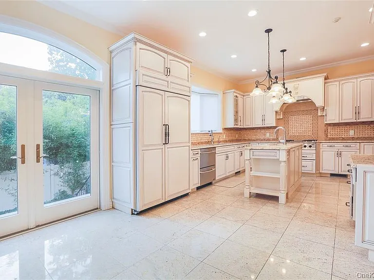 27 Elliot Rd — Photo 11