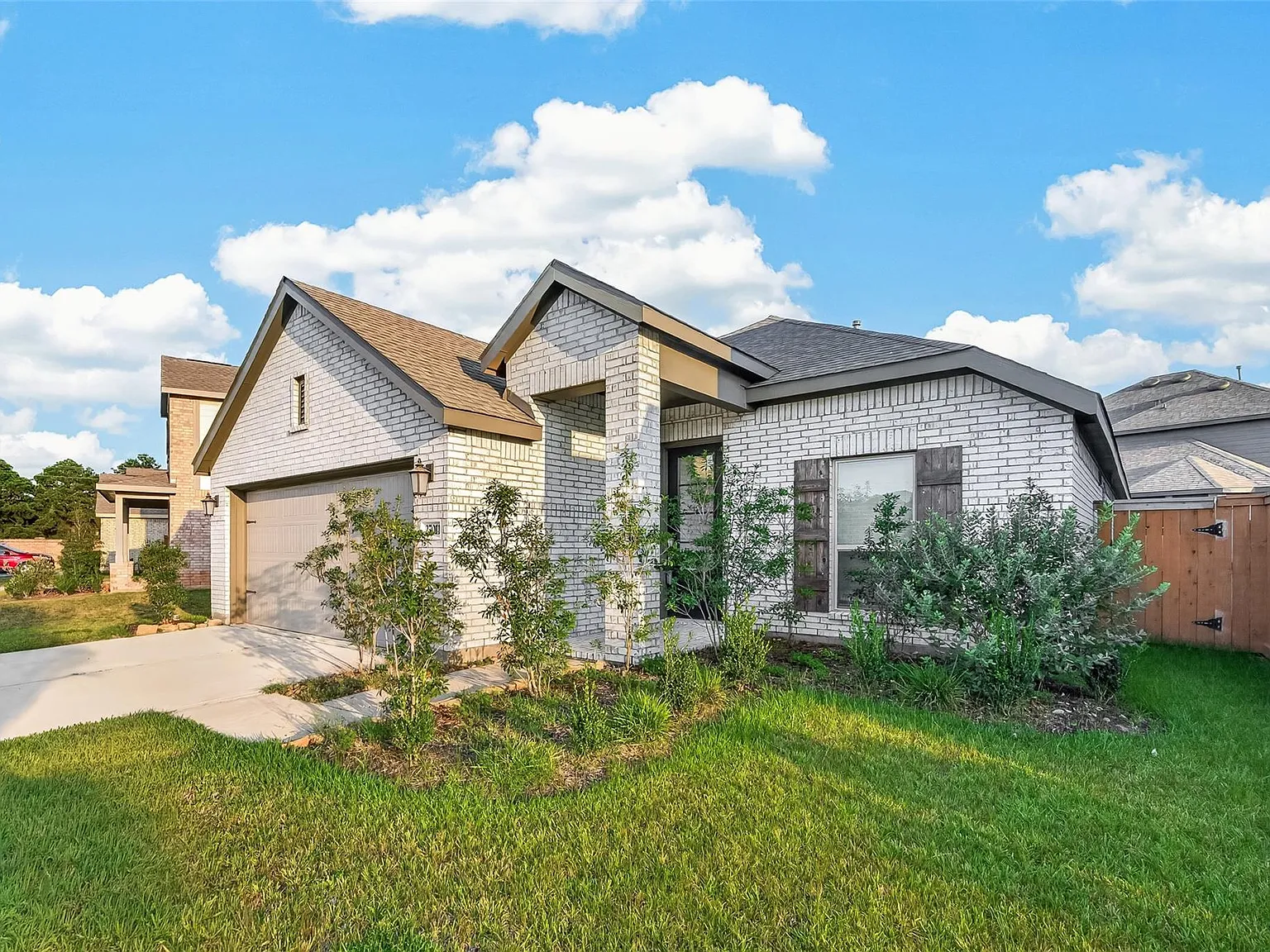 3 bed, 2.0 bath, 1650 sqft, $2,195 — Photo 4