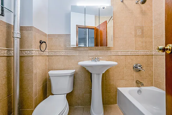 Rented by Peace of Mind Realty | media 33