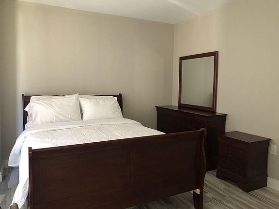 5th image of 60 Skillman Ave #508A