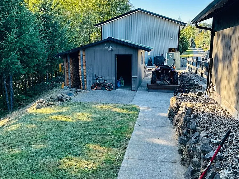 128 Bunting Dr — Photo 31