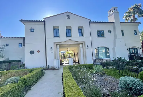 188 S Sierra Madre Blvd #4 Photo 1