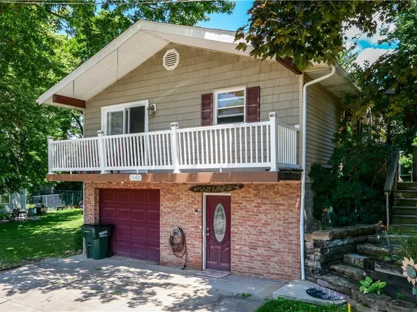 1583 Hilda St, Lakemore, OH 44250