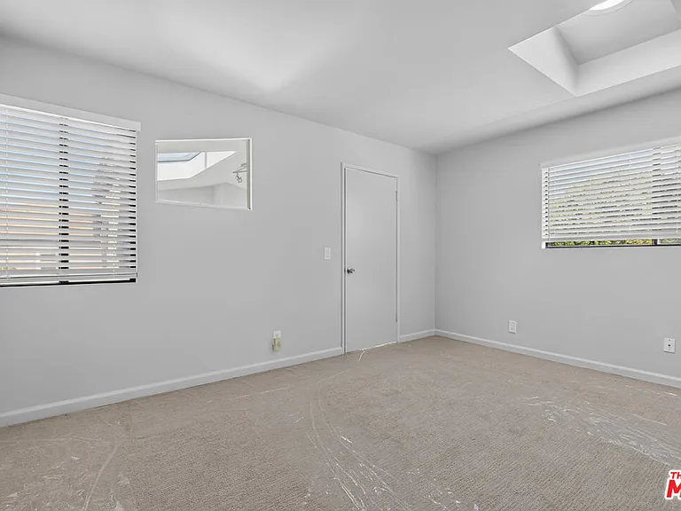 1727 Delaware Ave — Photo 19